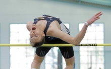 Augen auf und drüber: Tomas Janda sprang in Halle über 2,03 Meter.