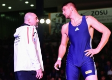 Wurde Zweiter beim renommierten Marcin-Juretzji-Gedächtnisturnier: Robin Ferdinand (r., hier mit seinem Nackenheimer Trainer Cengiz Cakici).