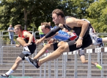 Nicht nur schnell, sondern auch vorne dabei: Niklas Kaul (r.) belegte bei der U-23-DM den dritten Platz über 110 Meter Hürden.