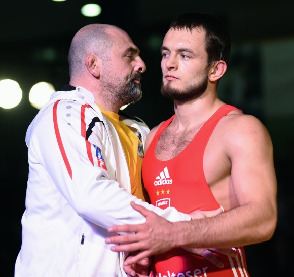 Voriges Jahr standen Alemannen-Trainer Cengiz Cakici (l.) und Ruslan Kudrynets im Derby noch auf unterschiedlichen Seiten. Inzwischen ist der Greco-Spezialist von den 88ern nach Nackenheim gewechselt.