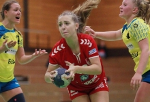 Sophie von Römer musste trotz des A-Jugend-Bundesligaspiels vom Vortag auch im Oberligateam viel Zeit auf dem Feld verbringen. Mit sechs Feldtoren war sie beste Werferin in einem schwachen Budenheimer Team.