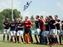 Das Saisonziel ist erreicht, und das vor dem Derby in Wiesbaden: Die TSV-Hockeymänner feierten durch zwei Heimsiege am Wochenende den Klassenverbleib.