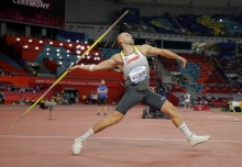 Der Arm wurde fest, der Fuß schmerzte ebenfalls: Julian Weber belegte im Finale von Doha den sechsten Platz.