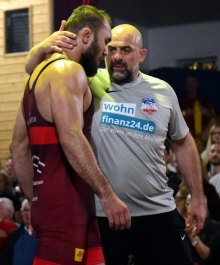 Trainer Cengiz Cakici (r.) kann am Wochenende wieder auf den im Derby fehlenden Ahmed Dudarov zurückgreifen.