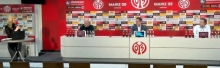 Pressekonferenz mit Abstand und ohne Journalisten, v.l.: Pressesprecherin Silke Bannick, Sportvorstand Rouven Schröder, Vorsitzender Stefan Hofmann und der Kaufmännische Vorstand Jan Lehmann.