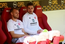 Sollen auch weiterhin das 05-Trikot tragen: Daniel Brosinski (l.) und Stefan Bell.