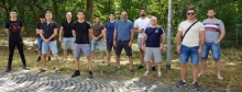 Einfach so rumstehen geht nur beim Gruppenbild. Hauptsächlich steht den Mainzer Ringern schweißtreibenede Arbeit bevor.88