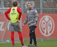 „Na, geht doch, oder?“ Unter Bo Svensson haben die 05er den richtigen Weg eingeschlagen. Und Ádám Szalai (l.) stand schon wieder zweimal in der Startelf.