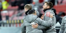 Patrick Kaniuth (r.) stieg im November zum 05-Kotrainer auf und behielt seinen Job auch, als Bo Svensson (l.) und Babak Keyhanfar (M.) nach Mainz zurückkehrten.