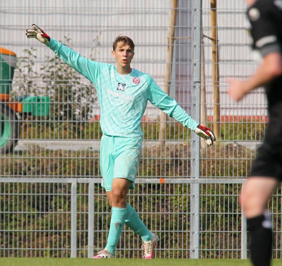 Neu im Torwarttrio der 05-Profis: Lasse Rieß, vorige Saison Stammkeeper der U23.