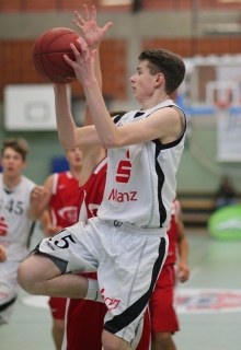 Das war Justus Werner im überaus erfolgreichen JBBL-Team der Saison 2014/15. Jetzt steht der Flügelspieler vor seinem Debüt in der Ersten Mannschaft.