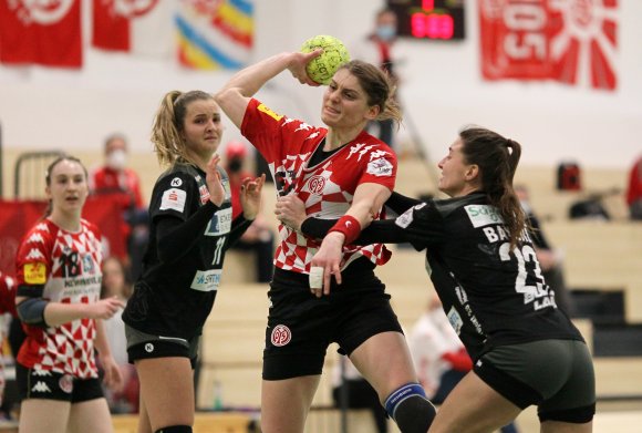 Nicht nur wegen der über ihrem Schnitt liegenden fünf Treffer war Tina Kolundzic diesmal stärkste Spielerin im 05-Team..