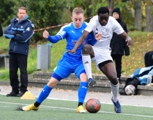 Dennis Gyamfi-Kumaning (r.) arbeitete unermüdlich und belohnte sich mit zwei Toren, darunter das frühe 1:0.