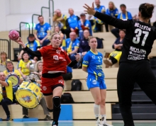 Ein Einlauftrick in Zusammenarbeit mit Selina Adeberg brachte in Leipzig den vorentscheidenden Treffer von Christin Kühlborn zum 29:26 