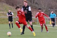 Georgij Bichinashvili (v., hier im Spiel gegen den FSV Saulheim) rettete dem FSV Nieder-Olm mit seinem ersten Bezirksligator wenigstens einen Punkt in Gau-Odernheim.