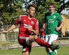 Zwei frühe Tore von Finn Leoff boten eine gute Grundlage für einen ruhigen und erfolgreichen Ostersamstag der SVW Mainz in Haßloch. Doch dann kam der Tabellenvorletzte unerwartet stark auf.