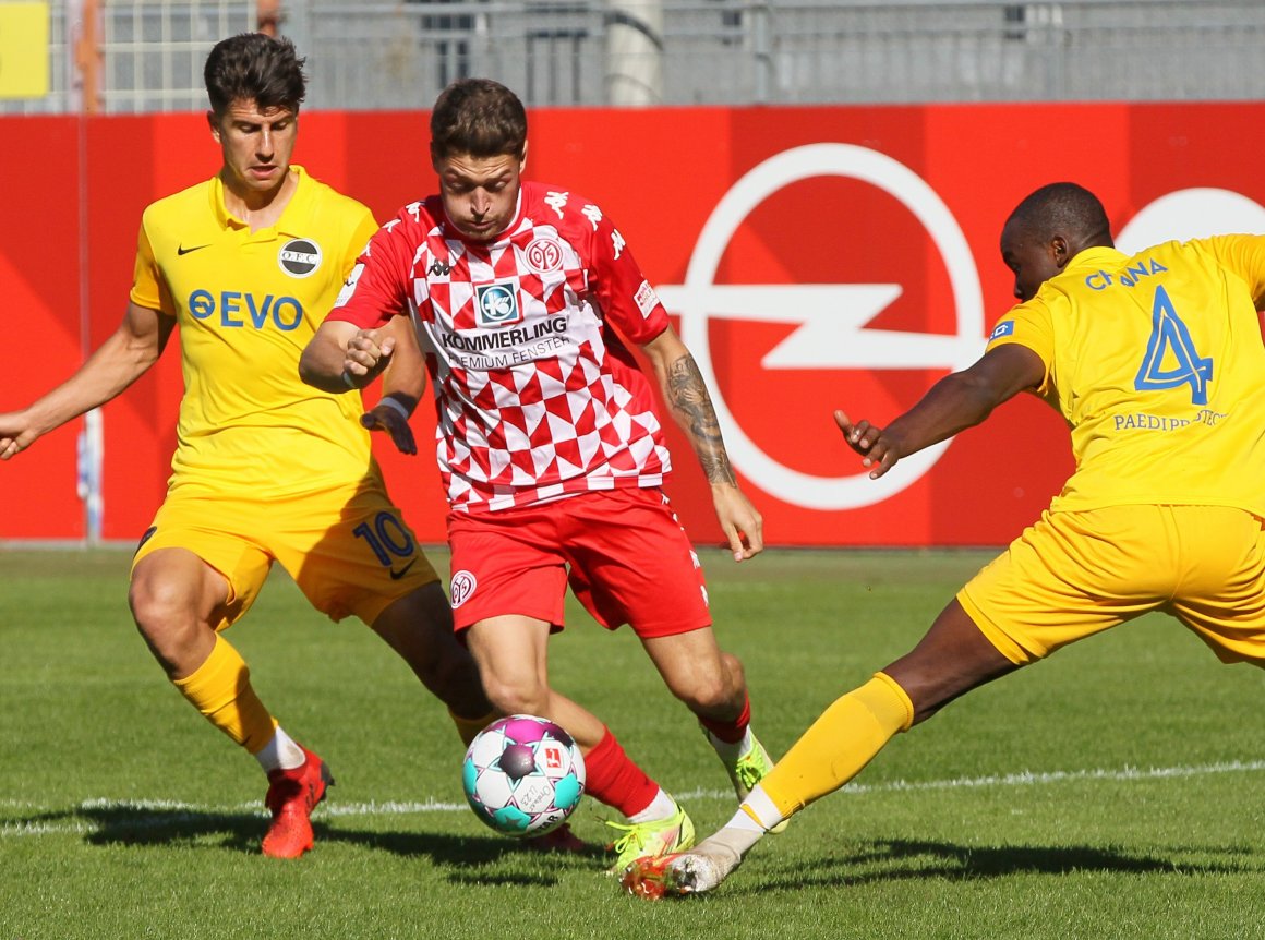 Leon Petö war beim jüngsten Gastspiel von Kickers Offenbach als Torschütze am 2:0-Erfolg beteiligt.