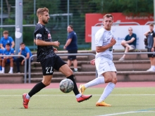 Yannik Ischdonat (r.) war zweifacher Torschütze beim Gonsenheimer Sieg im Oberligaspiel gegen Arminia Ludwigshafen.