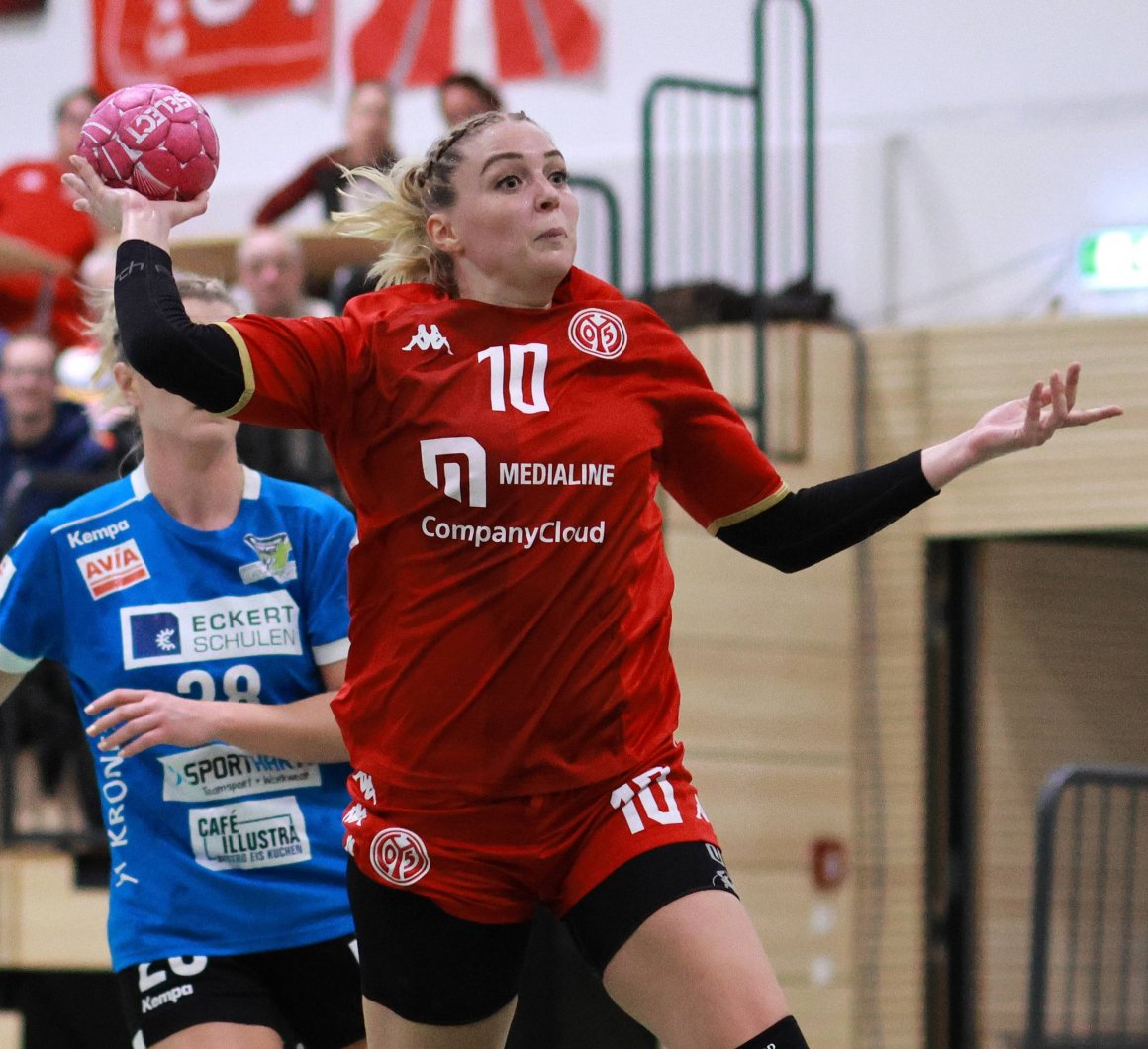 Zu Hause ist es doch am schönsten: Christin Kühlborn war erfolgreichste Mainzer Werferin im Spiel gegen den Heimatverein der Linksaußen bei der SG 09 Kirchhof.