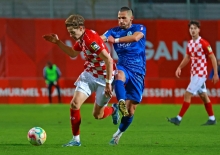 Gegen Meisterschaftsanwärter Stuttgarter Kickers war die U23 des FSV Mainz 05 (l. Marc Richter) im jüngsten Heimspiel im Dezember chancenlos. Das soll gegen Tabellennachbar Eintracht Frankfurt II anders aussehen.