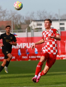 Danny Schmidt erzielte das letzte Tor der U23 in dieser Saison, ist mit 14 Treffern erfolgreichster Schütze des Teams, wird dies durch seinen Wechsel zu Fortuna Düsseldorf aber in der kommenden Runde nicht wiederholen können.