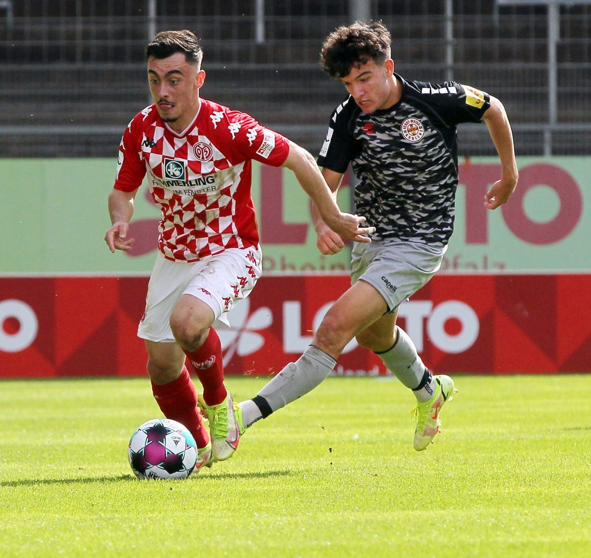 Paul Nebel wird in der nächsten Saison wieder das 05-Trikot tragen.