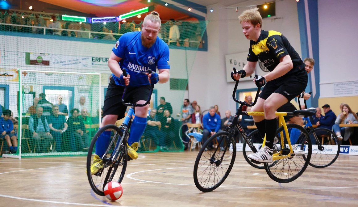 Dennis Krauß (l.) und Christian Stürmer spielen am 6. Juli um den Aufstieg in die Zweite Liga.