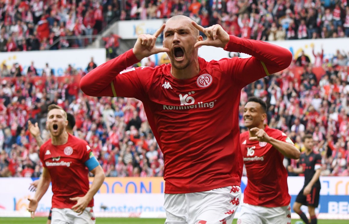 So bejubelte Ludovic Ajorque seine Tore für die 05er, hier beim 3:1 gegen den FC Bayern in der vorvergangenen Saison.