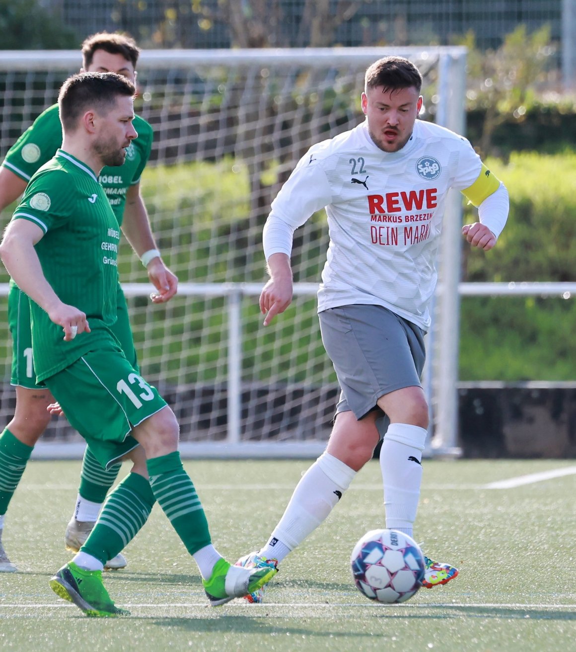 Spieler kommen und gehen, Lukas Pieper bleibt seiner SpVgg Ingelheim dagegen auch in der kommeden Runde treu. Der 30-jährige geht in seine zehnte Saison mit der Ersten Mannschaft.