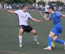 Maik Geuder setzte den Schlusspunkt unter ein Spiel gegen den TuS Rüssingen, das etwas überraschend erst nach Mitte der zweiten Halbzeit entschieden war.