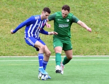 Lars Frick (l., hier in einem Spiel gegen die TuS Marienborn) rettete dem SV Klein-Winternheim mit drei Treffern einen Punkt in Nackenheim.