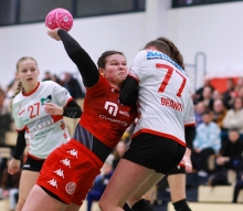 Im Meisterschaftsjahr des HSV Solingen-Gräfrath um Vanessa Brandt (r.) gab es für Lena Thoß mit dem FSV Mainz 05 in beiden Begegnungen nichts zu holen. Das soll in dieser Saison anders aussehen.