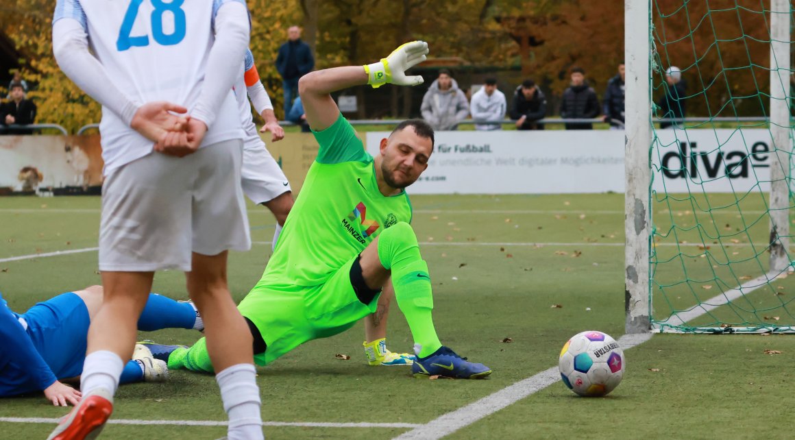 Kurzfristig eingesprungen, bewahrte Paul Simon den SV Gonsenheim im Derby vor einer deutlichen Niederlage. Und das Knie hat gehalten.