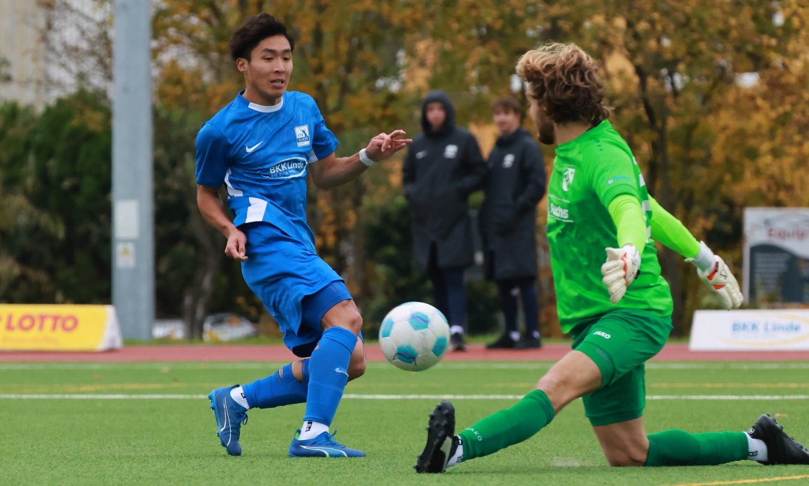 Takero Itoi, dreifacher Torschütze gegen den FV Eppelborn, und seine Mitspieler haben verinnerlicht, dass es auch ums Torverhältnis geht.