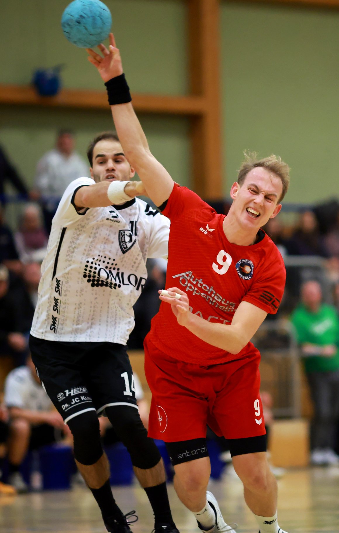 Die etablierteren Spieler wie Simon Steinert legten in der ersten Halbzeit erneut den Grundstein für den nächsten Heimsieg des TV Nieder-Olm.