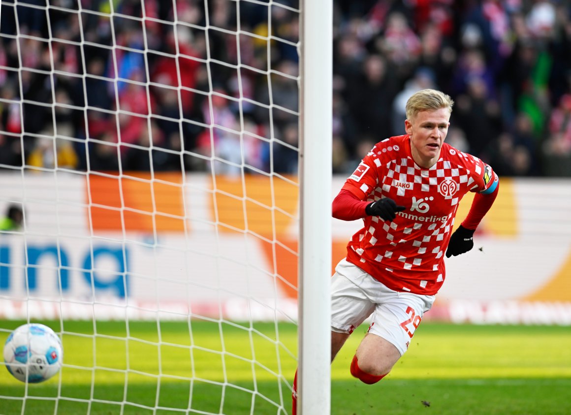 Abdrehen zum Jubeln: Jonathan Burkardt nach dem 1:0 gegen den VfL Bochum.