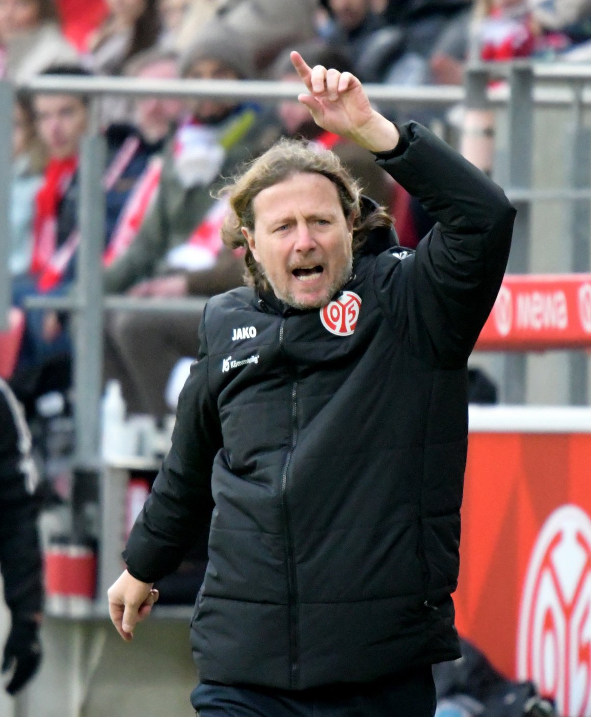 Bo Henriksen will mindestens bis Sommer 2027 Trainer des FSV Mainz 05 bleiben.